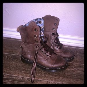 Women’s Dr Marten Boots